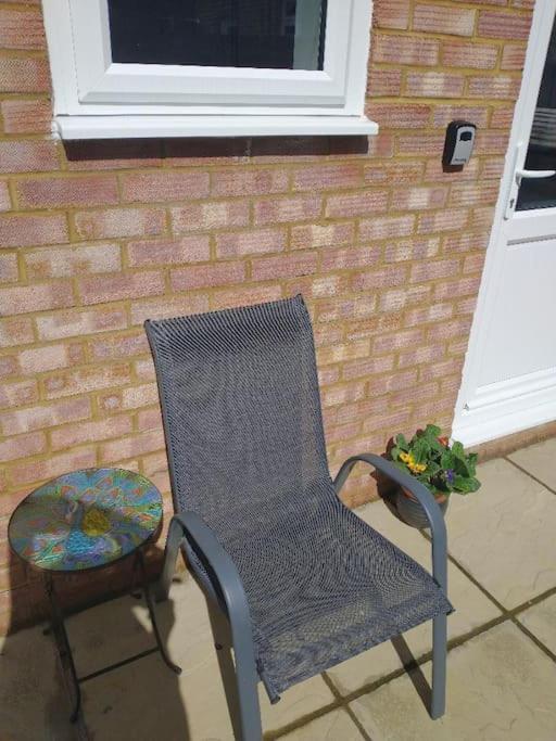 Cosy Garden Studio Room Minimum Two Night Booking Brighton Exterior foto